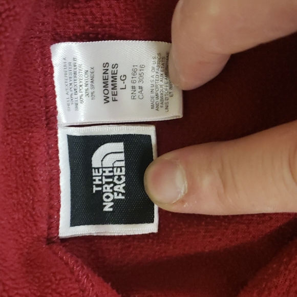North Face Women's Red Petite Large Fleece Pull Over - Picture 3 of 3